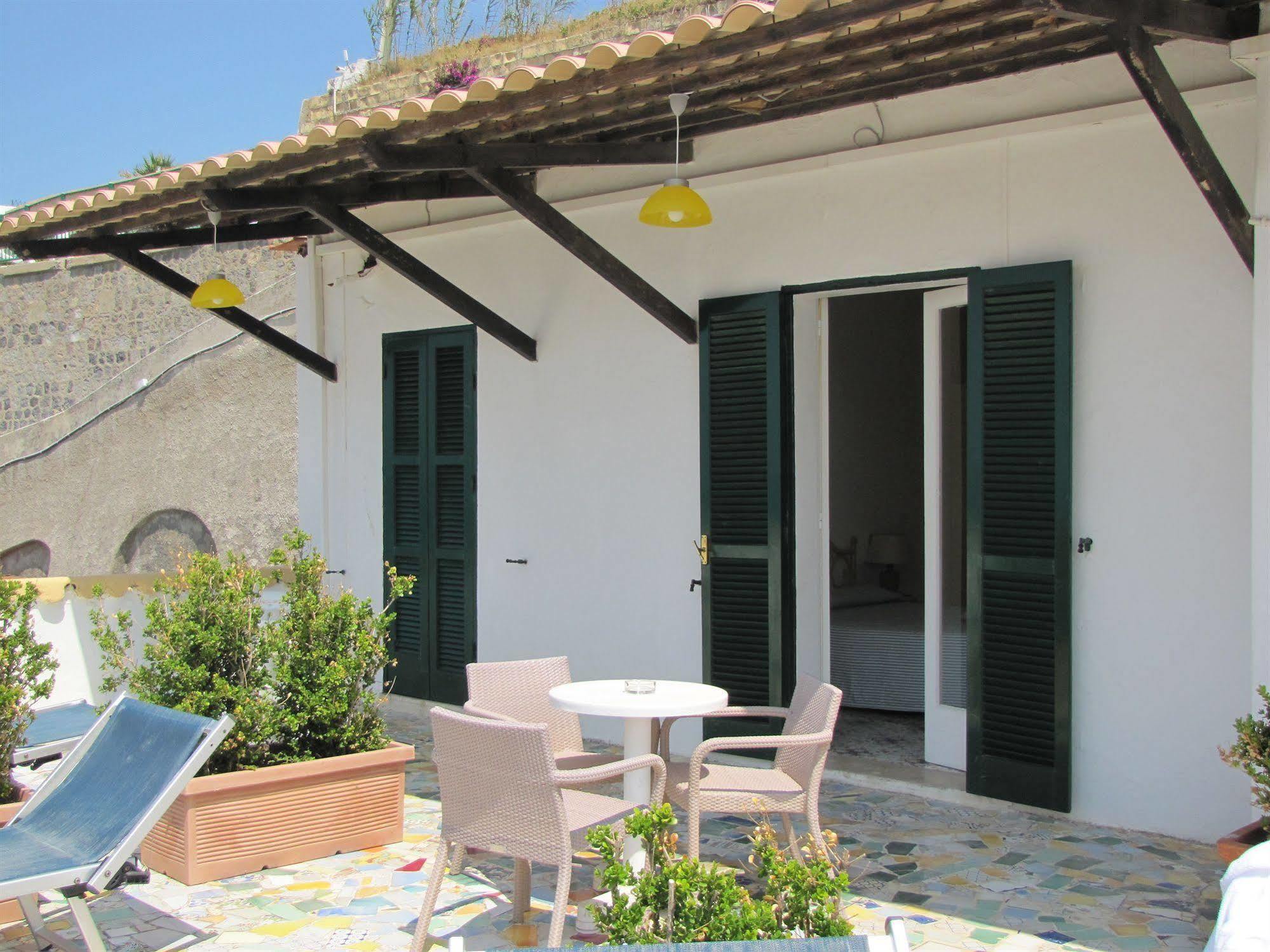 Appartamenti Casa Del Sole Sant'Angelo  Ngoại thất bức ảnh