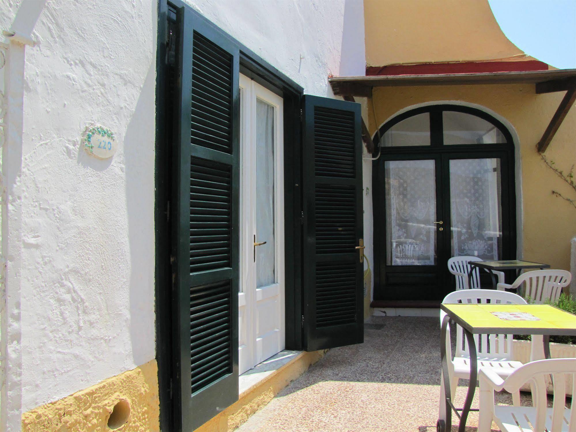 Appartamenti Casa Del Sole Sant'Angelo  Ngoại thất bức ảnh